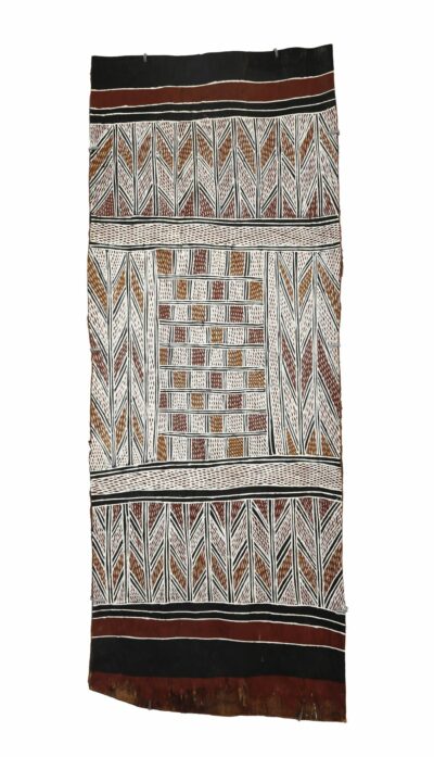 <br>Beyamarr #1 Munuŋgurr</br><strong>Djapu Design</strong><br>113 x 42cm</br><br>ID: 2182-25</br>