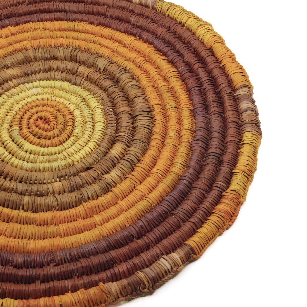 <br>Rilmi Ganambarr</br><strong>Batjparra</strong><br>36 x 37cm</br><br>ID: 5416-25</br> - Image 3