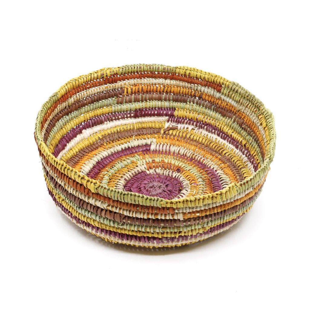 <br>Daliwuy Yunupiŋu</br><strong>Bathi (Coiled Basket)</strong><br>8.5 x 25 x 25cm</br><br>ID: 5478-25</br>