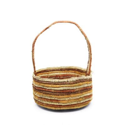 <br>Daliwuy Yunupiŋu</br><strong>Bathi (Coiled Basket)</strong><br>30 x 20.5 x 20.5cn</br><br>ID: 1062-25</br>