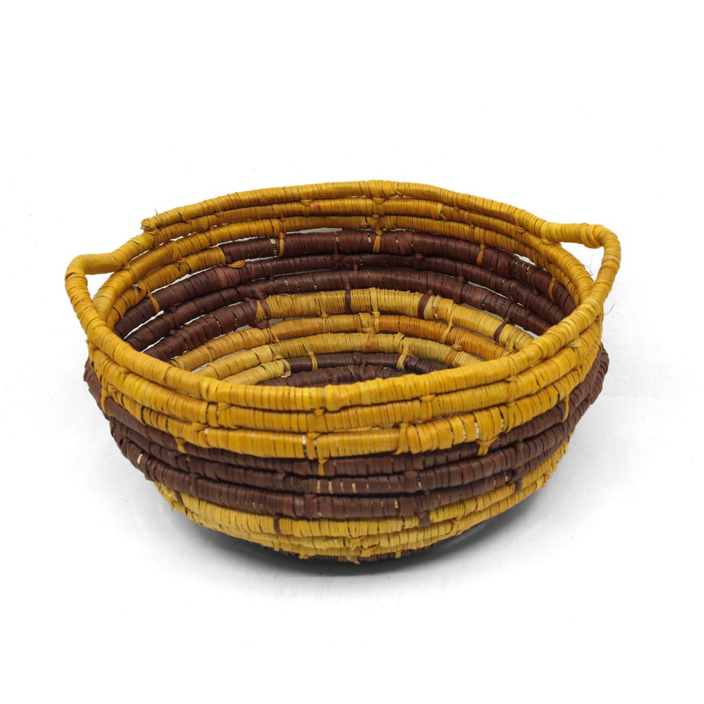 <br>Gurrundul #1 Marawili</br><strong>Bathi (Coiled Basket)</strong><br>9 x 22 x 18cm</br><br>ID: 5121-24</br>