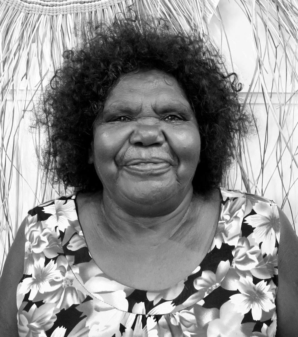 <br>Muluymuluy Wirrpanda</br><strong>Bol'pu</strong><br>75 x 38 cm</br><br>ID: 2482-23</br> - Image 2