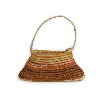 <br>Gawiŋu Samantha Dalparri</br><strong>Bathi </strong><br>32 x 8 x 31cm</br><br>ID: 7834-25</br>