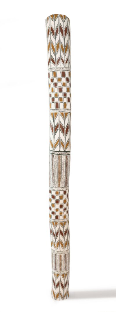 <br>Meŋa Munuŋgurr</br><strong>Djapu ga Dhudi-Djapu</strong><br>233 x 22cm</br><br>ID: 5977-24</br>