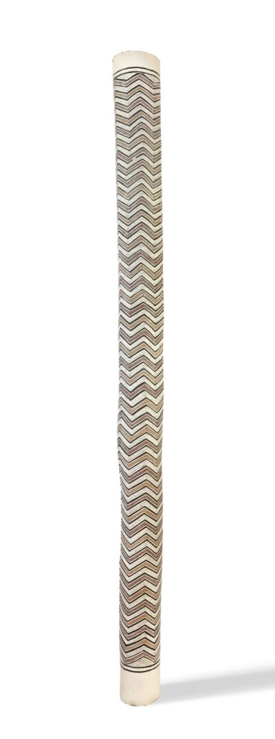 <br>Nawurapu Wunuŋmurra (dec)</br><strong>Garraparra</strong><br>237cm</br><br>ID: 2600L</br>