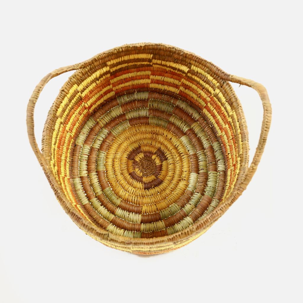 <br>Galatharra Munyarryun</br><strong>Bathi </strong><br>33 x 18cm</br><br>ID: 2611-26</br>
