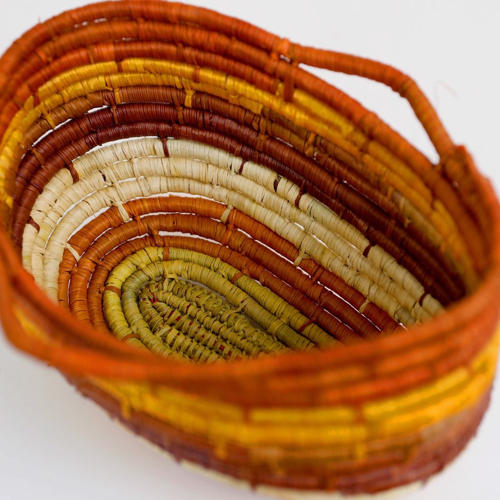 <br>Gurrundul #1 Marawili</br><strong>Bathi</strong><br>25 x 17 x 13cm</br><br>ID: 3775-26</br> - Image 3