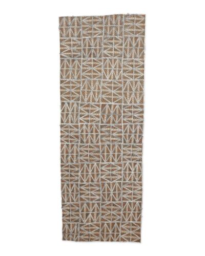 <br>Gapaya Munuŋgurr</br><strong>Gurrumuru Birrinydji</strong><br>151 x 56cm</br><br>ID: 2646-24</br>
